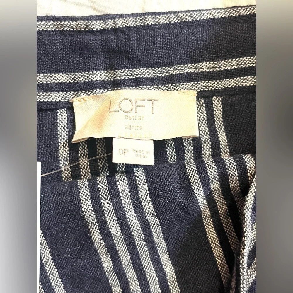 LOFT Striped Navy and White Women's Tank Top w Button Straps Size 0 Petite NWT - Picture 8 of 13